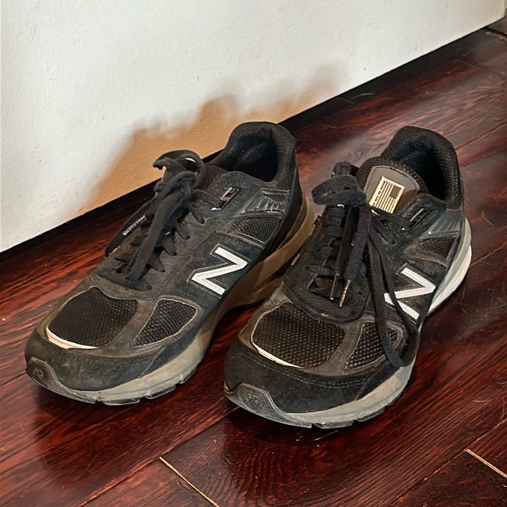 Women’s New Balance Black Ortholite 990